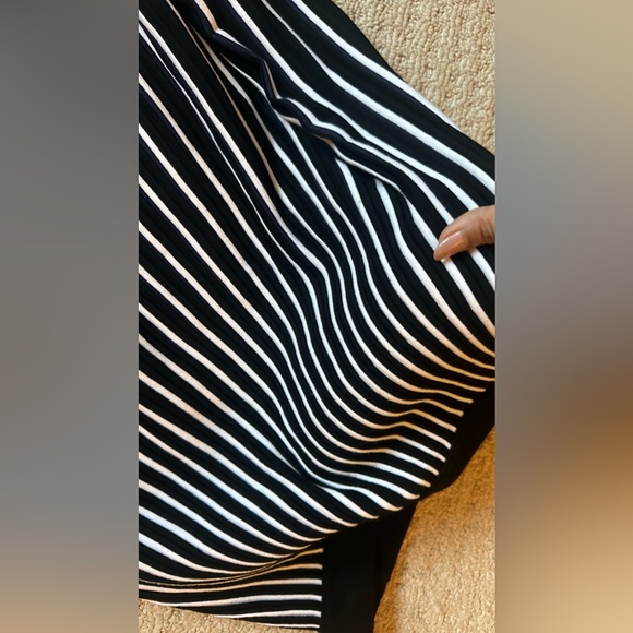 MaxMara Striped Pattern Knit Skirt - Picture 11 of 13